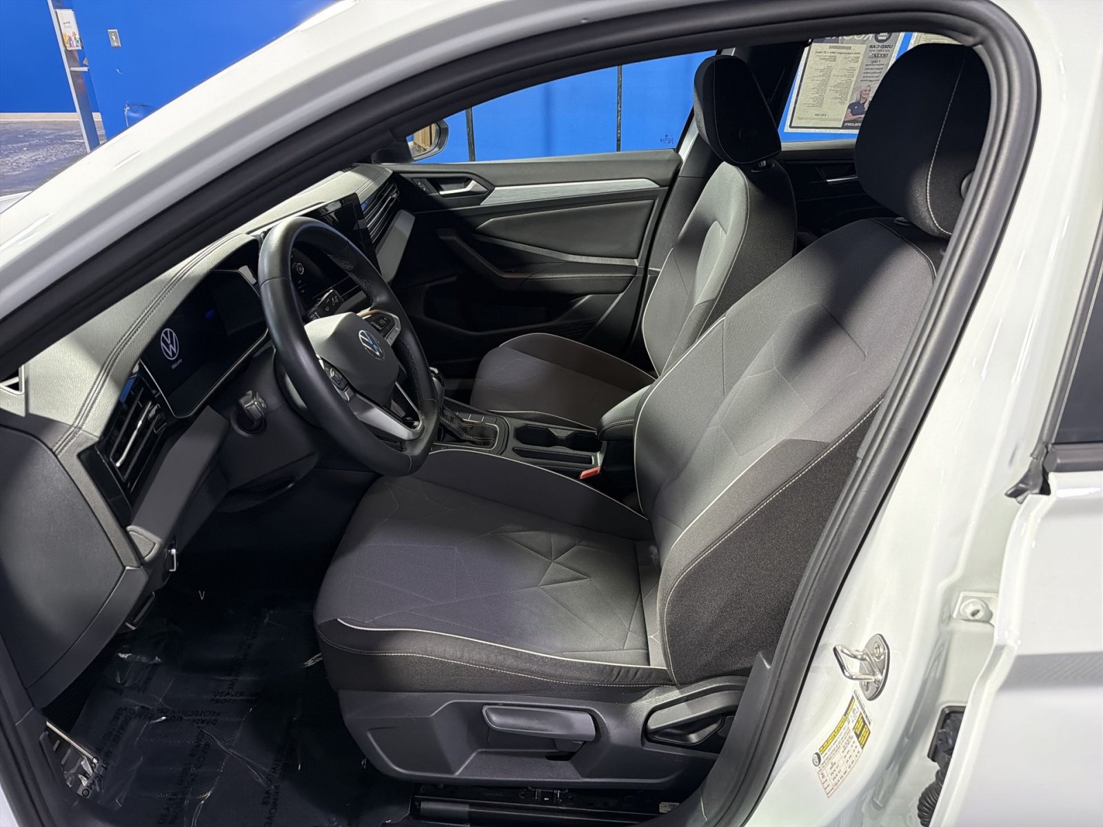 Used 2025 Volkswagen Jetta Sport FWD image 23