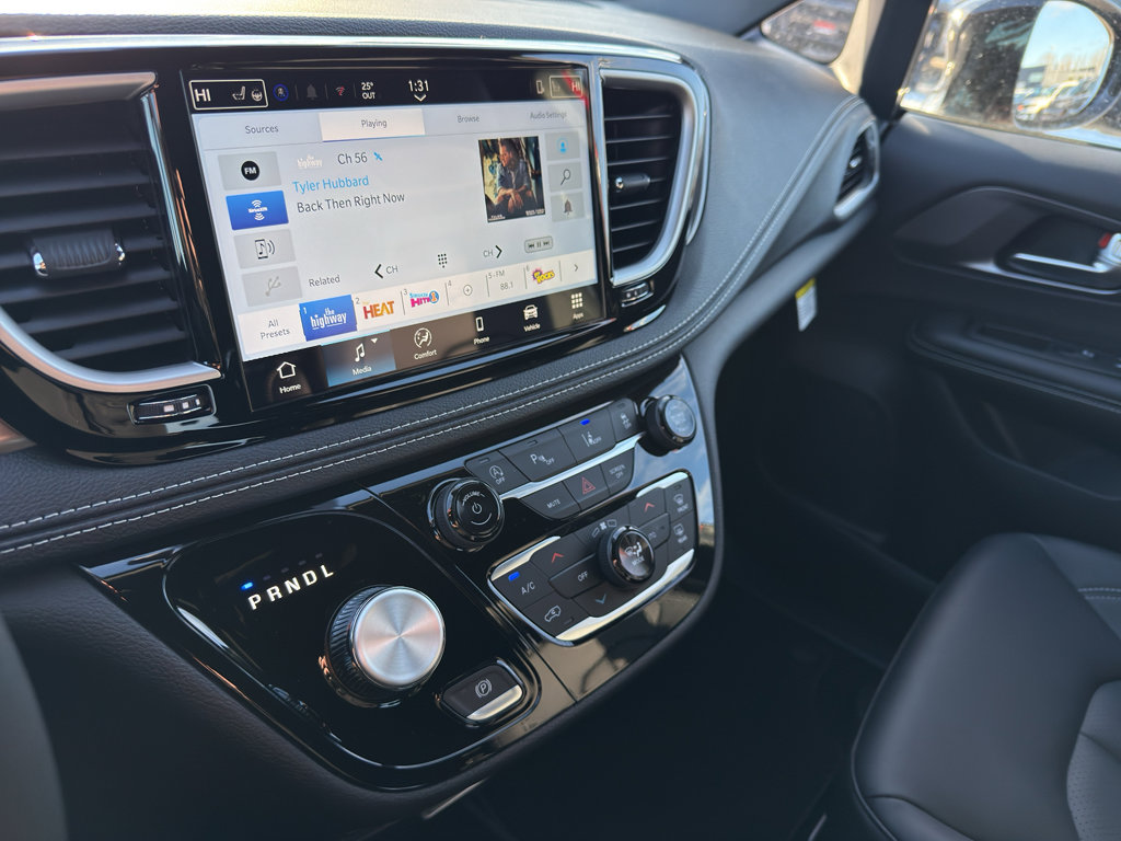 New 2026 Chrysler Pacifica Select w/ S Appearance Package FWD image 21