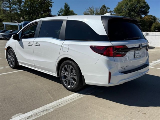 Certified 2025 Honda Odyssey Touring image 7