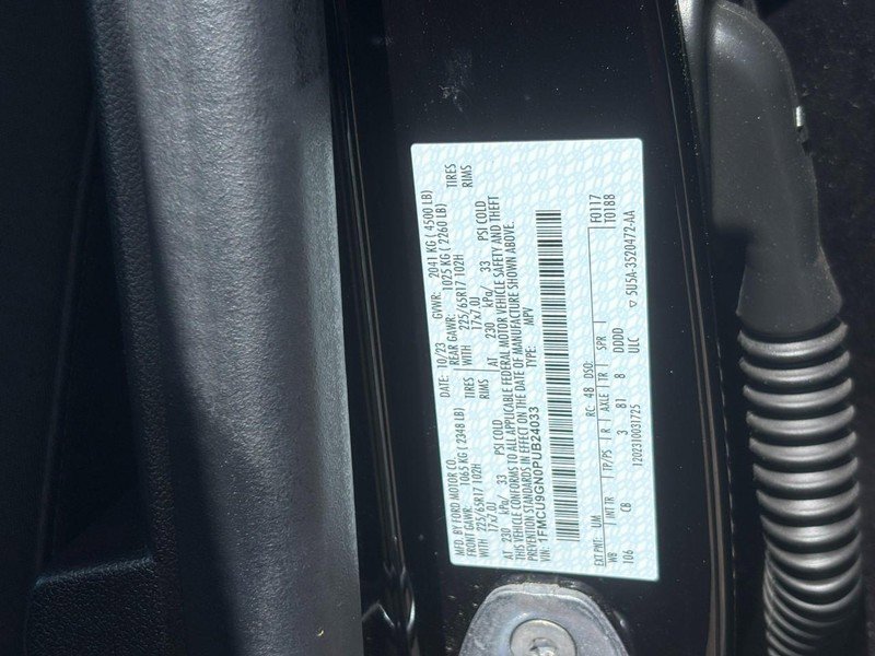 Used 2023 Ford Escape Active AWD/4WD image 25