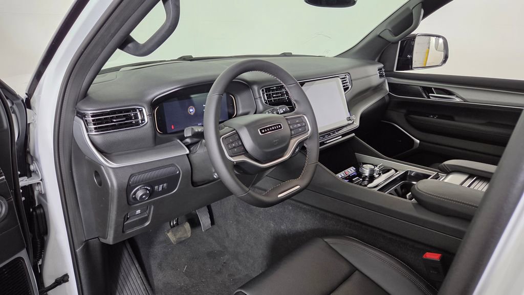 New 2025 Jeep Wagoneer Series III image 13
