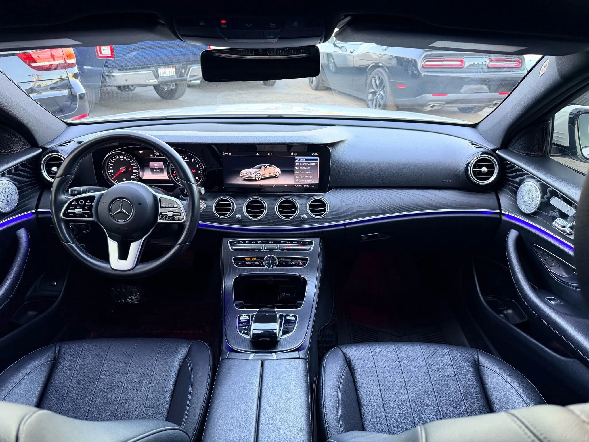 Used 2019 Mercedes-Benz E 300 image 11