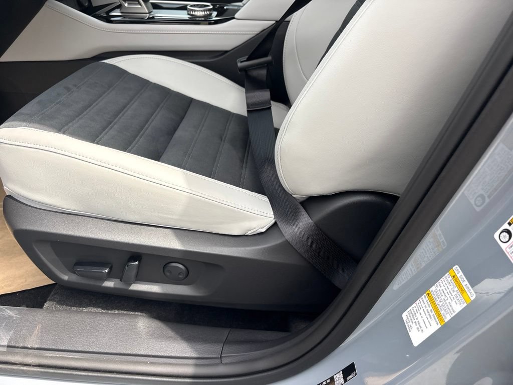 New 2026 Mitsubishi Outlander SE FWD image 24