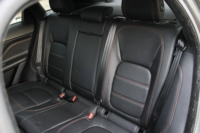 Used 2018 Jaguar F-PACE Prestige image 31