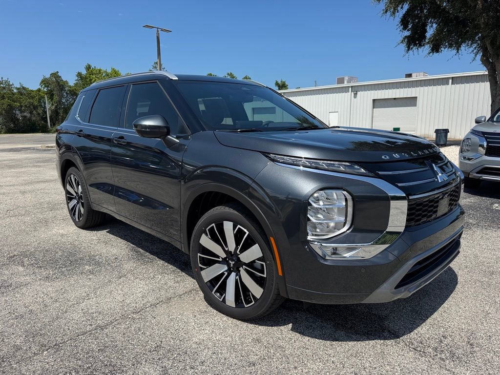 New 2025 Mitsubishi Outlander SEL image 10