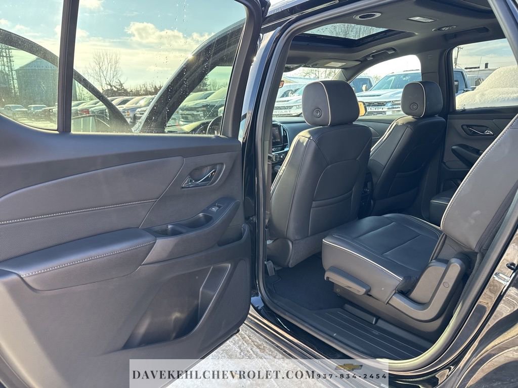 Used 2023 Chevrolet Traverse Premier image 20