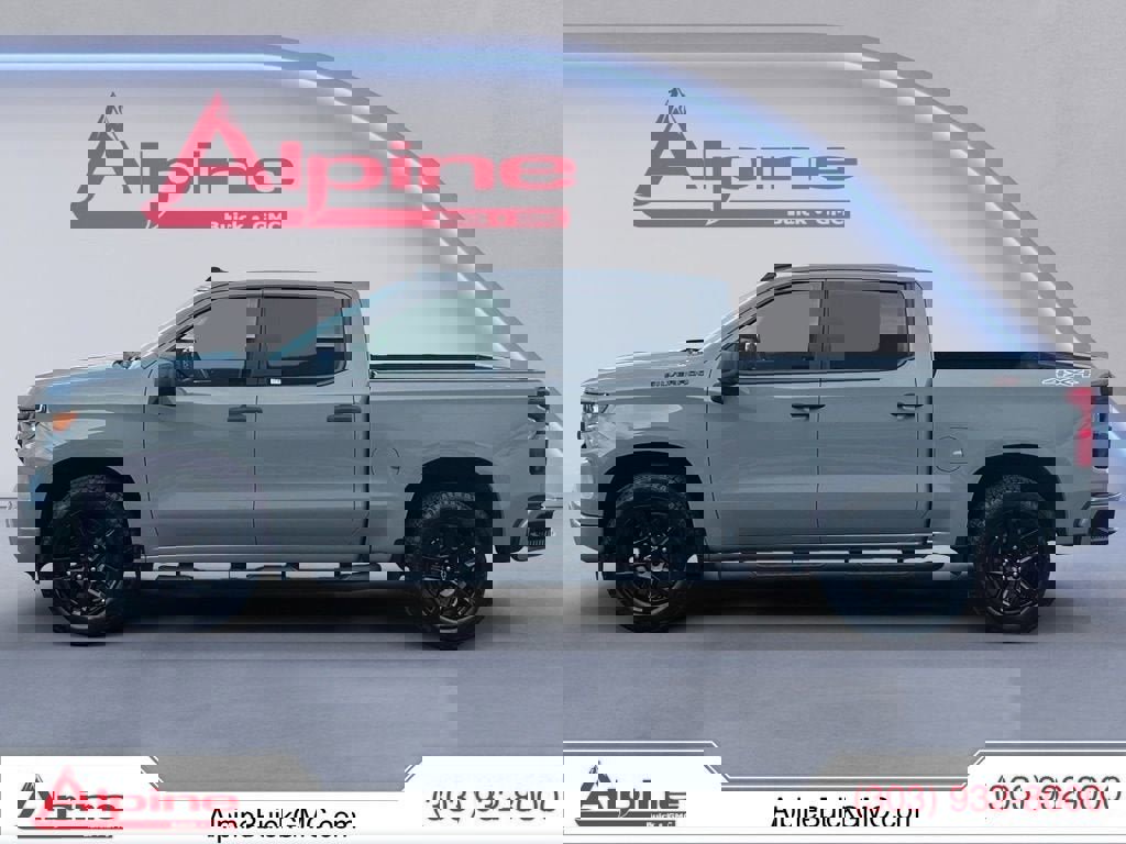 Used 2024 Chevrolet Silverado 1500 Custom image 2