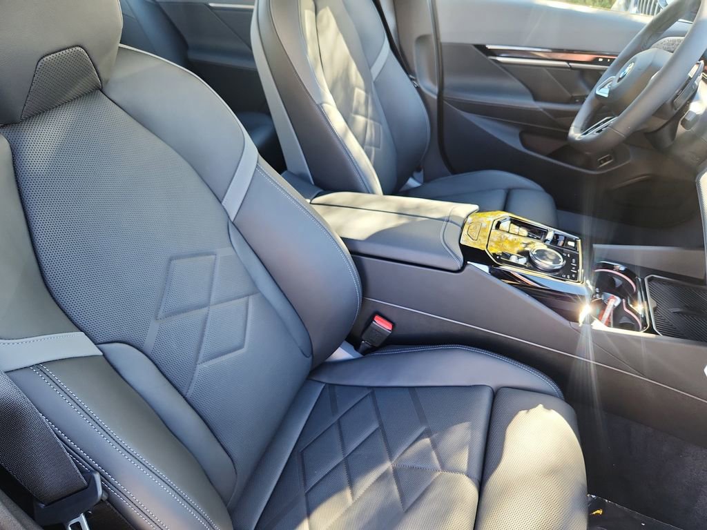 New 2026 BMW 540i xDrive w/ M Sport Package image 16