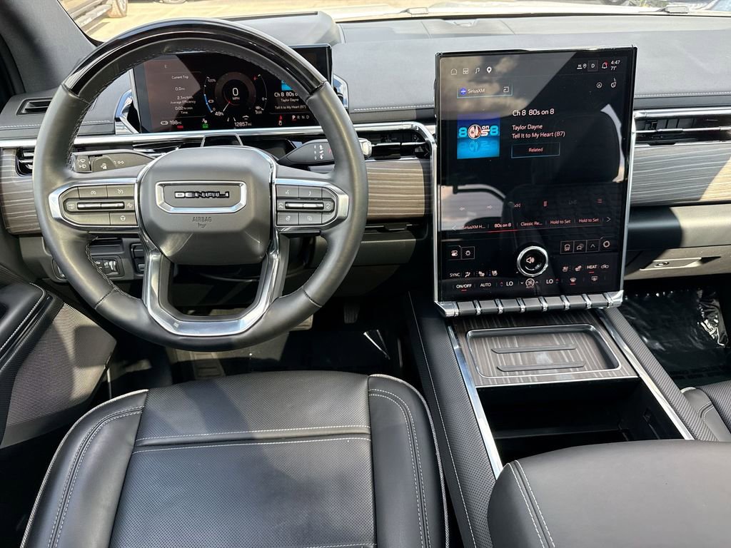 Used 2025 GMC Sierra EV Denali AWD/4WD image 23