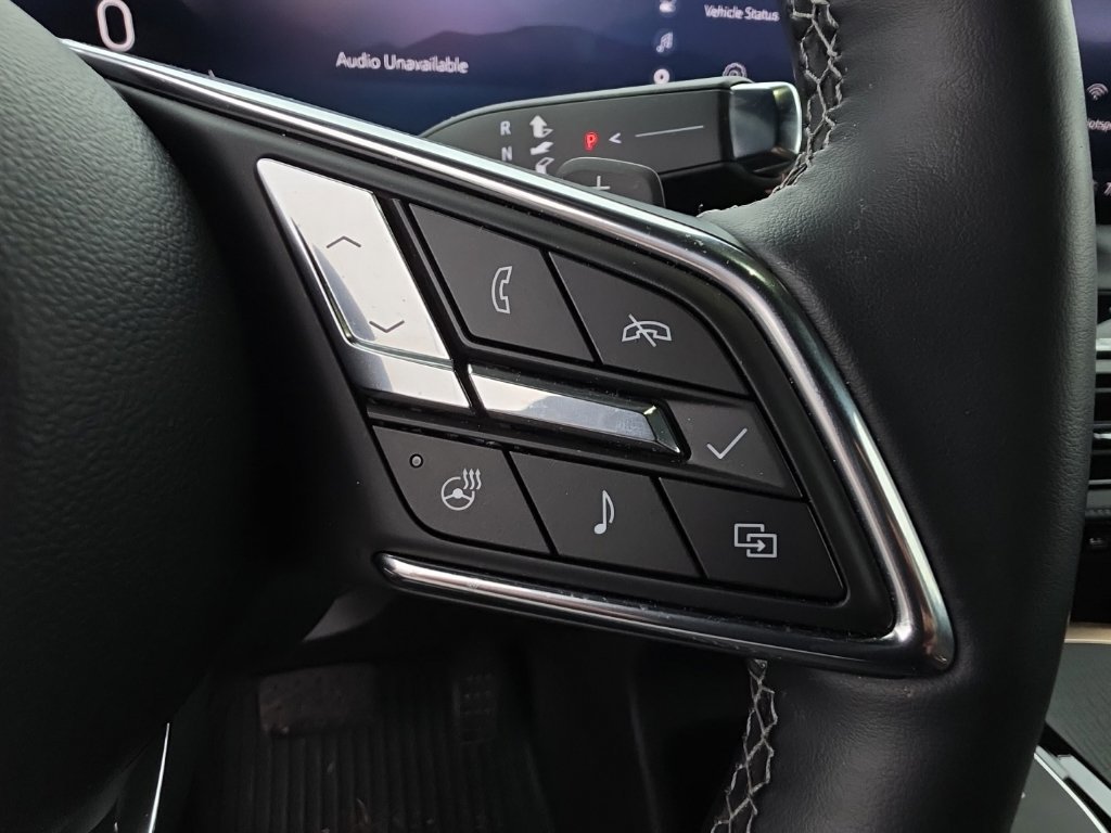 Used 2025 Buick Enclave Avenir w/ Super Cruise Package FWD image 24