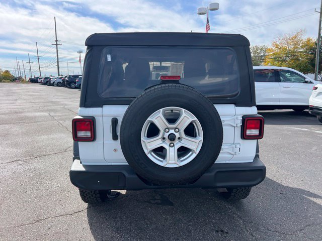 Used 2020 Jeep Wrangler Sport AWD/4WD image 6