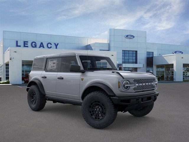 New 2026 Ford Bronco Badlands image 7