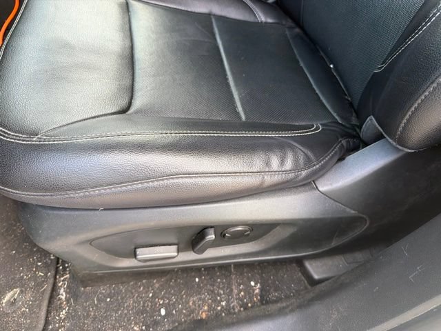 Used 2022 Ford Explorer Limited w/ Equipment Group 301A RWD image 10