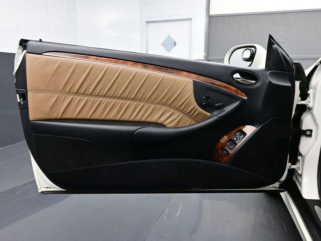 Used 2009 Mercedes-Benz CLK 350 Cabriolet image 7