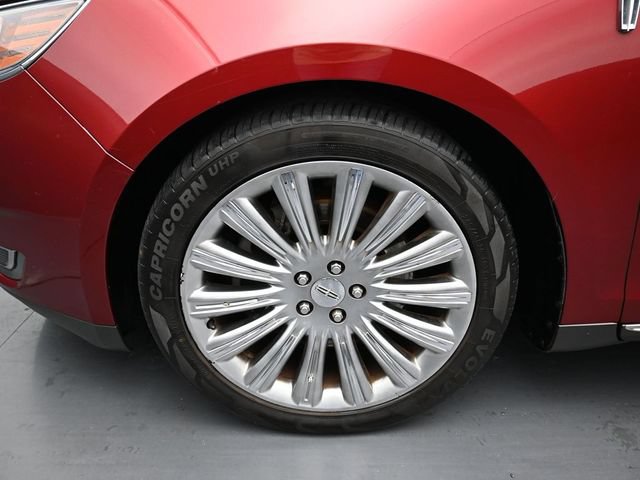 Used 2013 Lincoln MKS FWD image 9