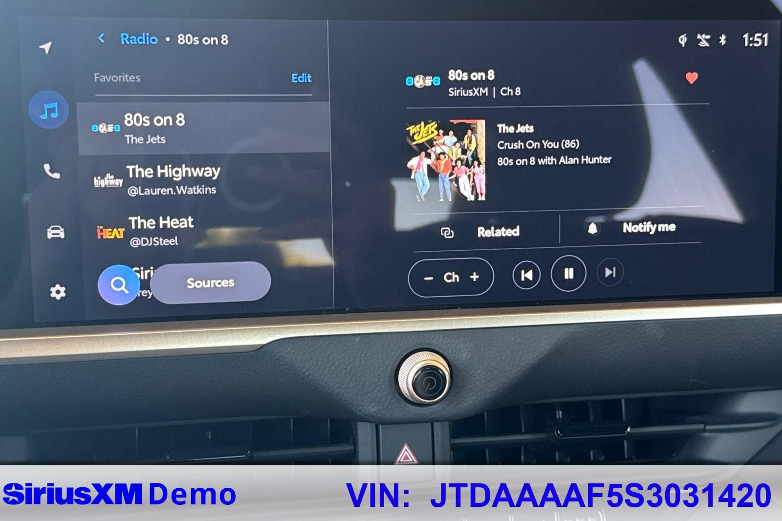 Used 2025 Toyota Crown XLE w/ Carpet Mat Package (TMS) image 29