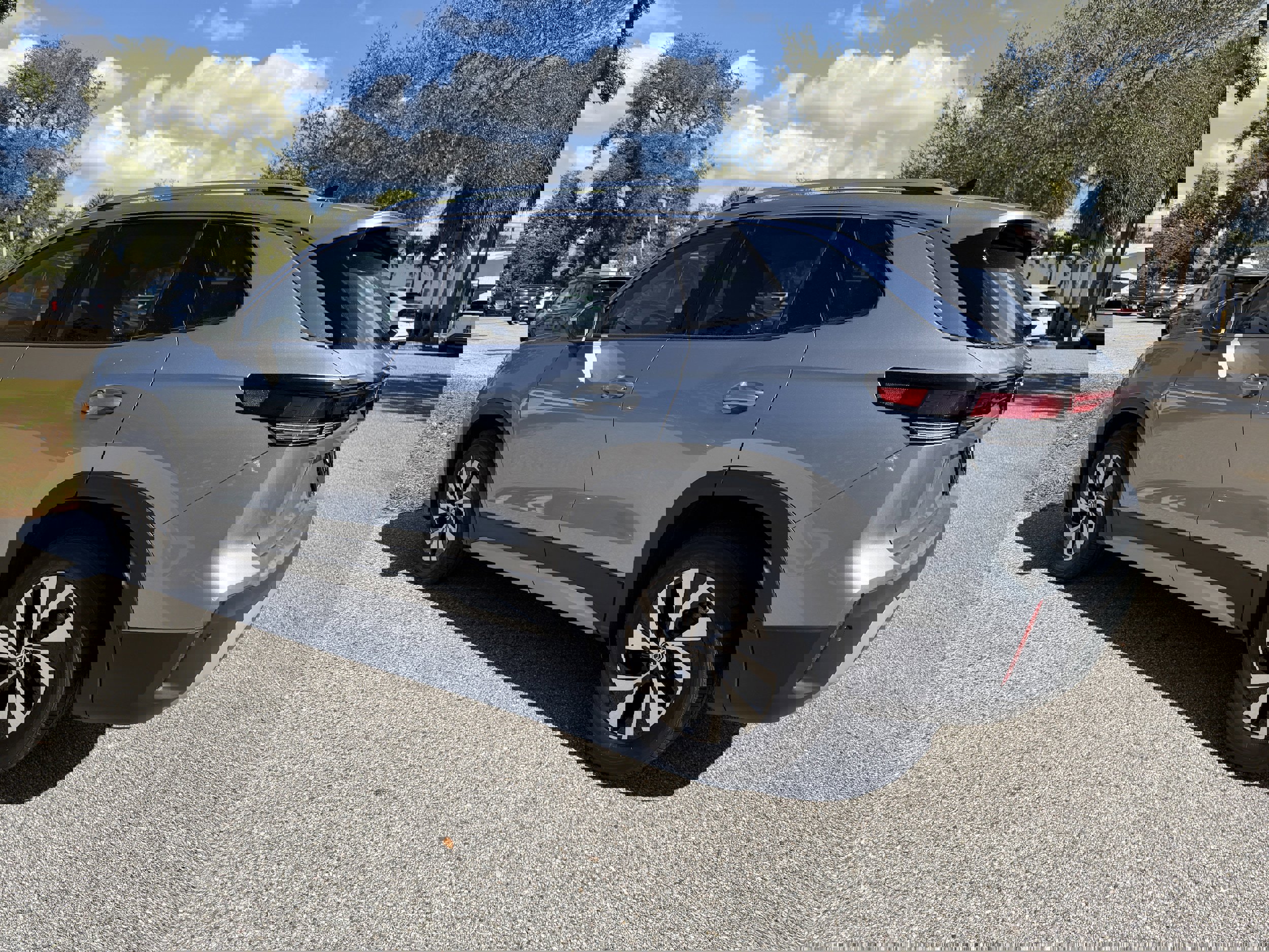 New 2026 Volkswagen Tiguan S FWD image 5