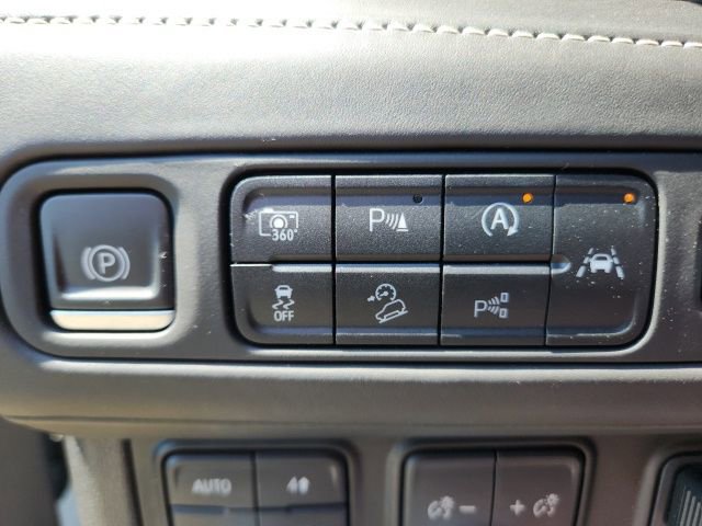 Used 2023 GMC Yukon XL Denali Ultimate image 15