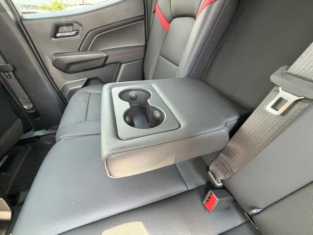 Used 2026 Chevrolet Colorado Z71 w/ Technology Package AWD/4WD image 20