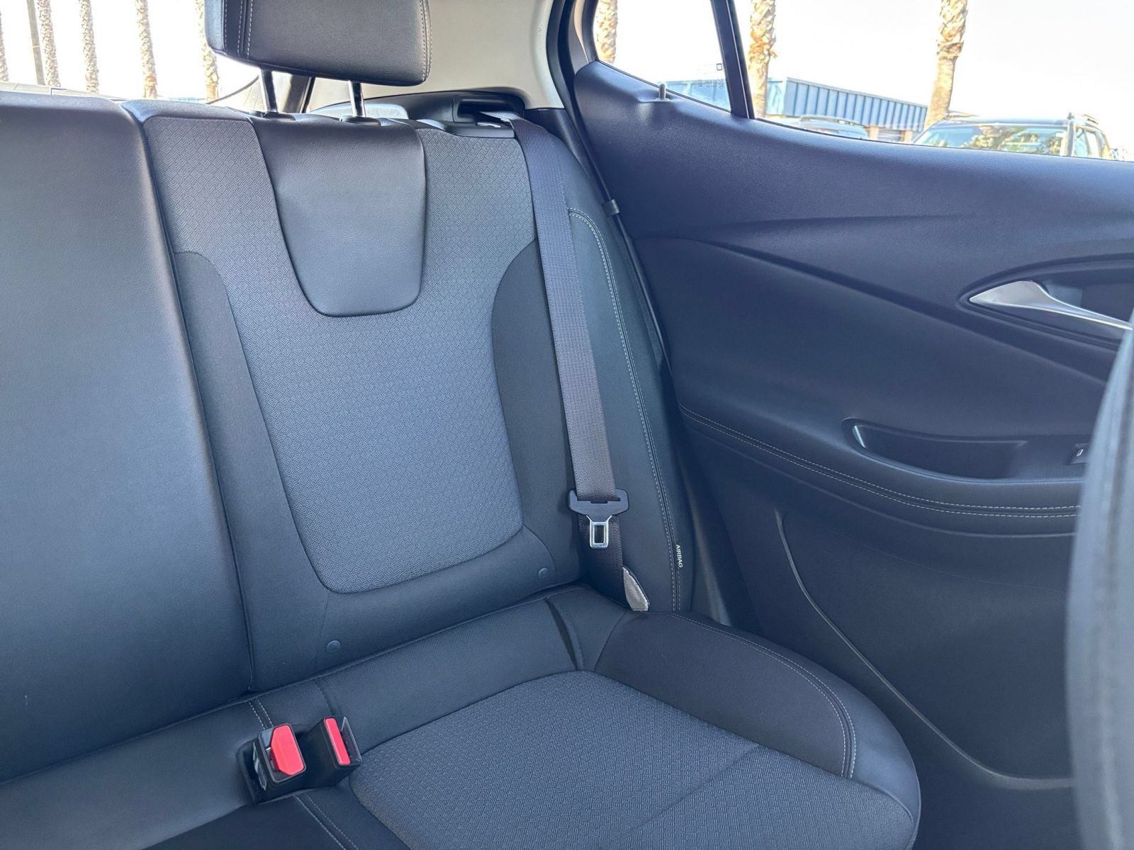 Used 2025 Buick Encore GX Preferred FWD image 35