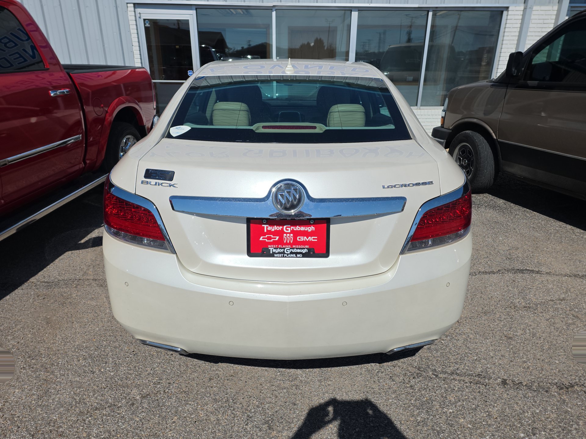 Used 2013 Buick LaCrosse Leather w/ Entertainment Package FWD image 5