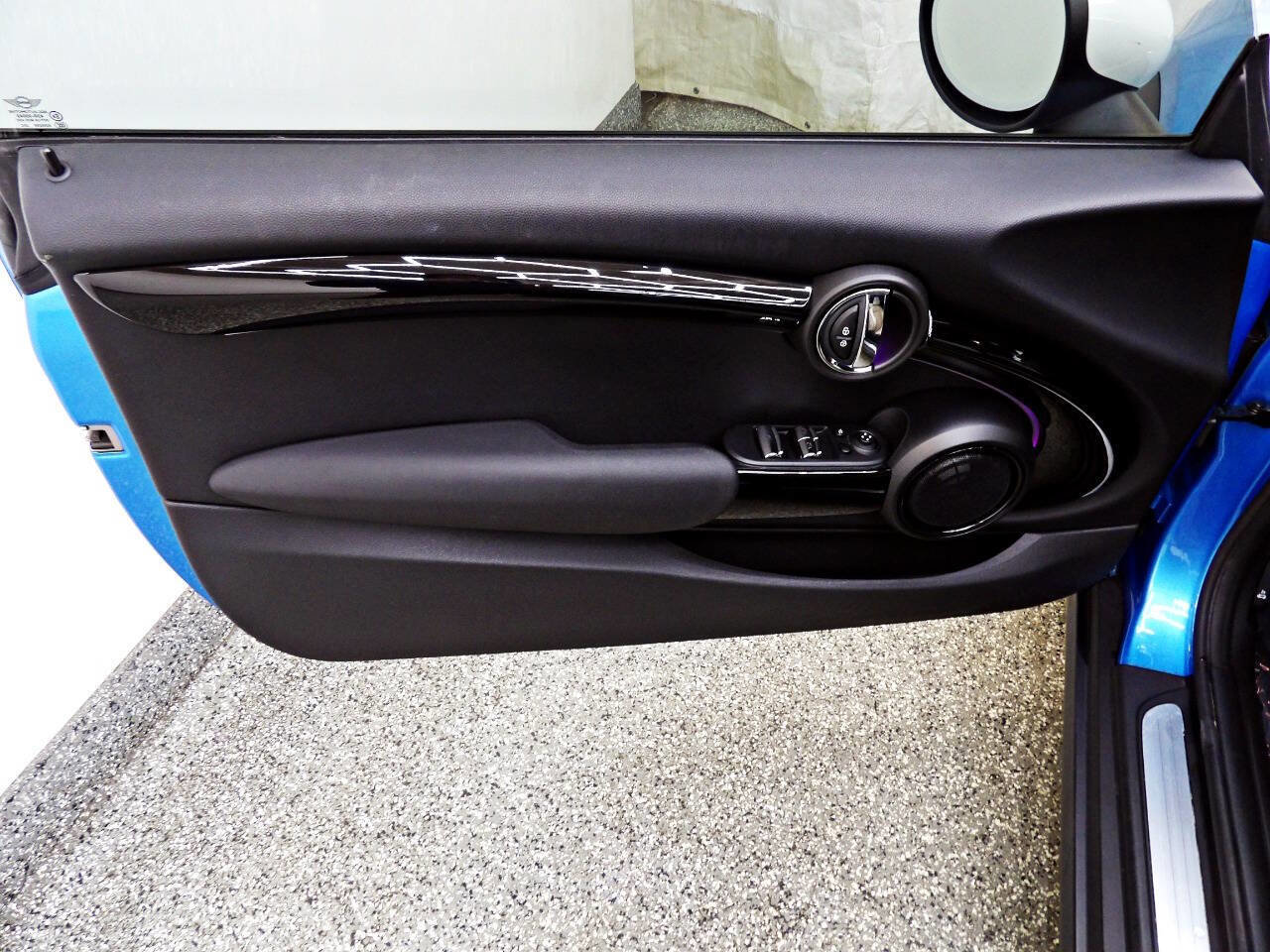 Used 2017 MINI Cooper Convertible image 7