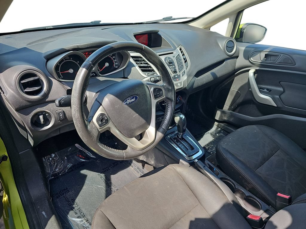 Used 2013 Ford Fiesta SE FWD image 16