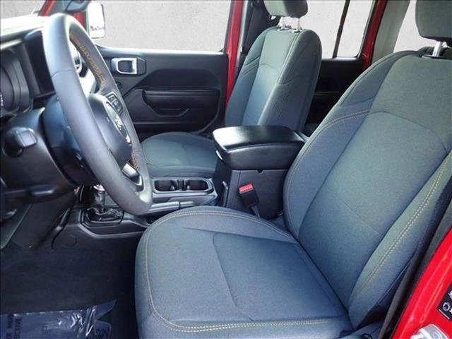 Used 2024 Jeep Wrangler Unlimited AWD/4WD image 11