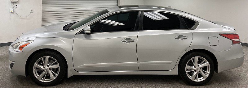 Used 2015 Nissan Altima 2.5 SV w/ Convenience Package image 8