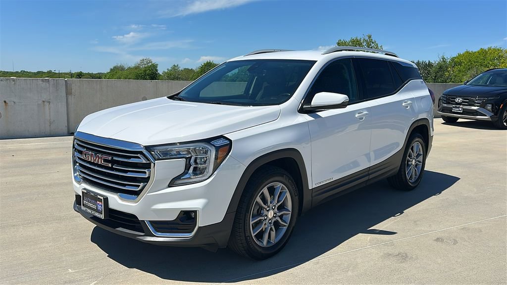 Used 2022 GMC Terrain SLT image 8