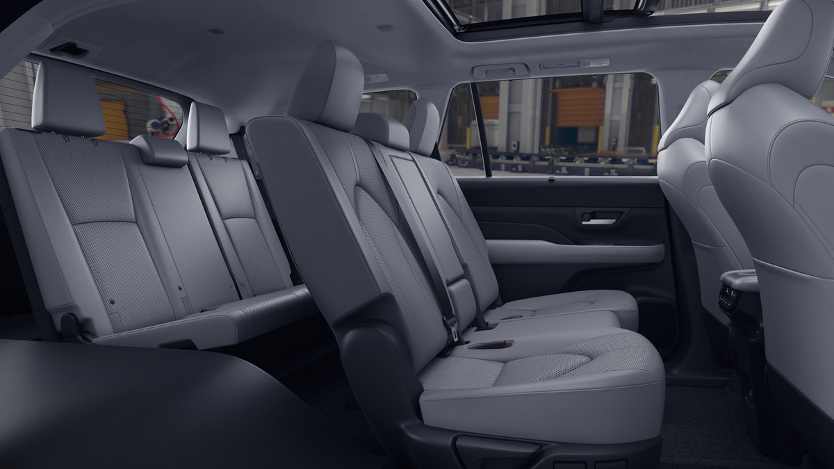 New 2026 Toyota Grand Highlander AWD image 2