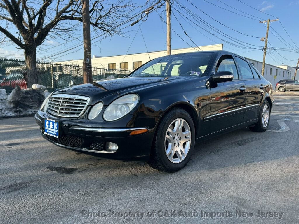 Used 2006 Mercedes-Benz E 320 CDI Sedan image 1