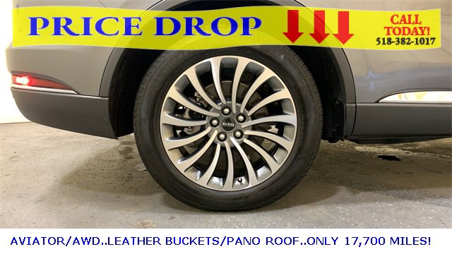 Used 2023 Lincoln Aviator AWD w/ Premium Package image 18