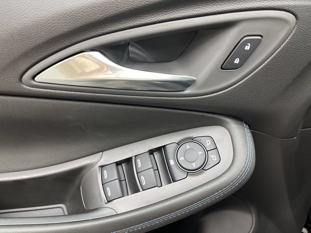 New 2026 Buick Encore GX Sport Touring FWD image 7