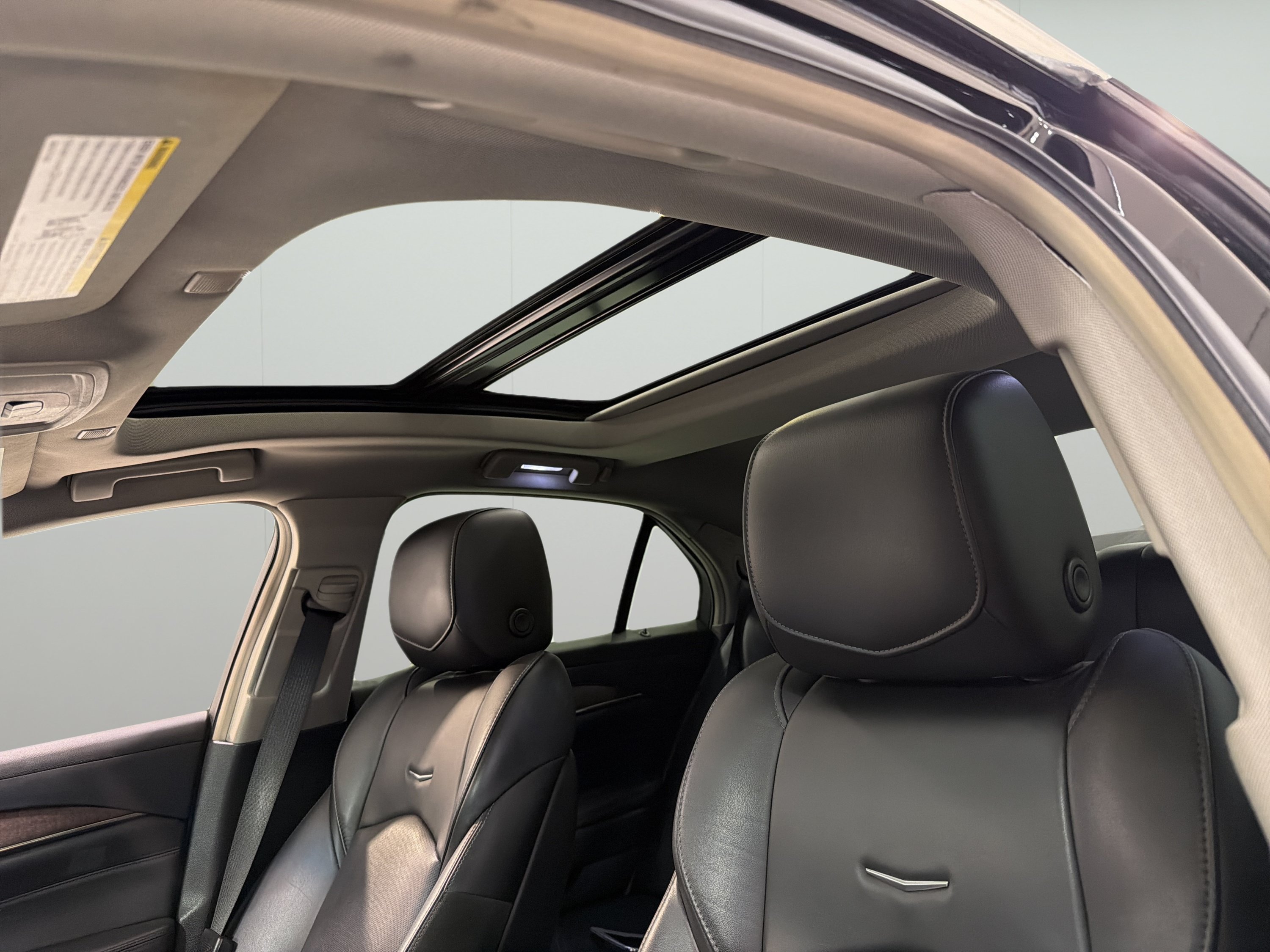 Used 2019 Cadillac CTS Luxury RWD image 9