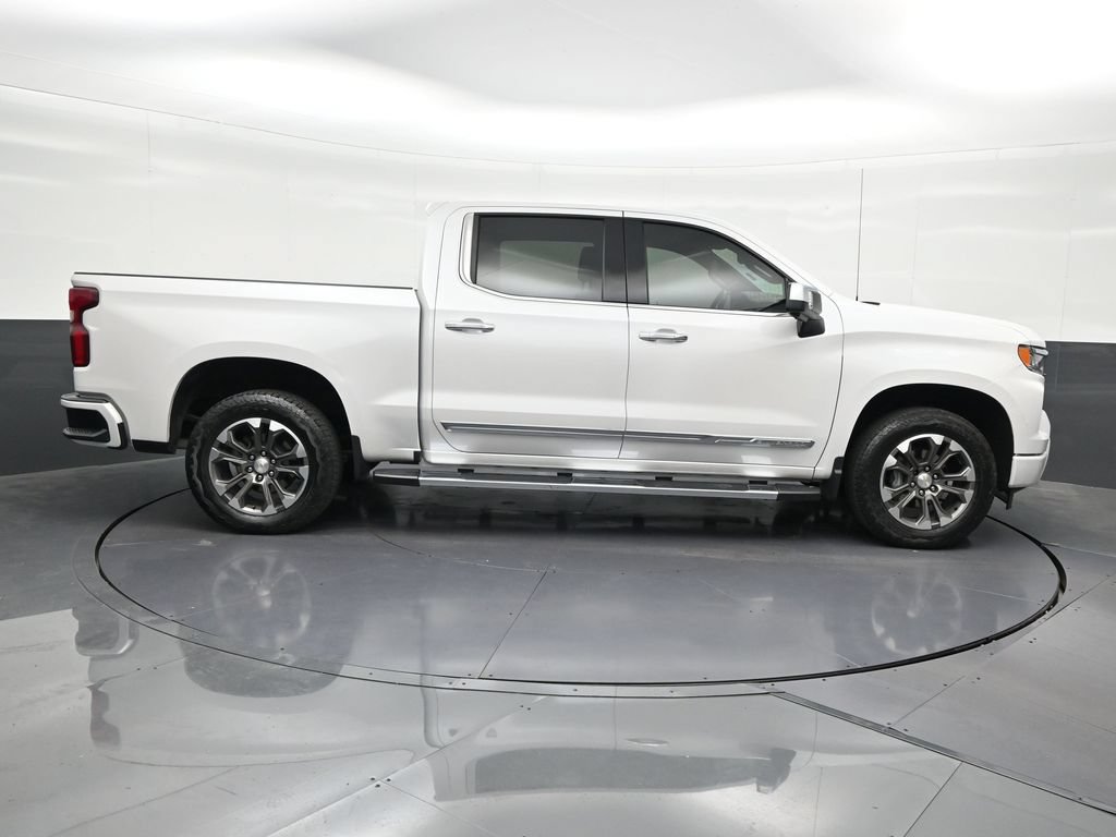Used 2024 Chevrolet Silverado 1500 High Country AWD/4WD image 6