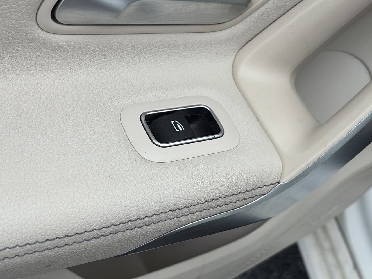 Used 2025 Mercedes-Benz CLA 250 4MATIC image 10
