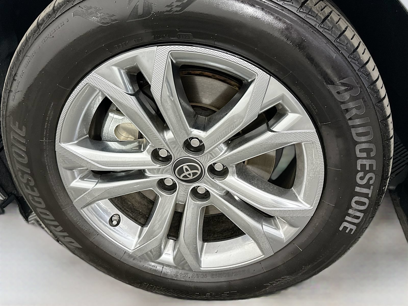 Certified 2023 Toyota Sienna XSE w/ XSE Plus Package AWD/4WD image 34