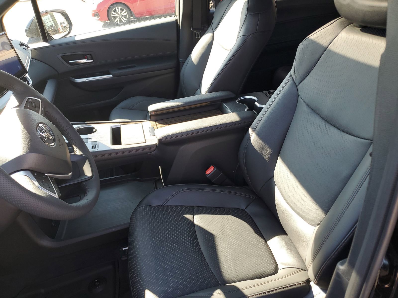 New 2026 Toyota Sienna Platinum AWD/4WD image 15