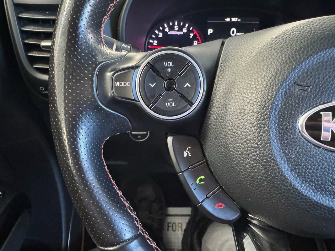 Used 2018 Kia Soul ! w/ Tech Package FWD image 32