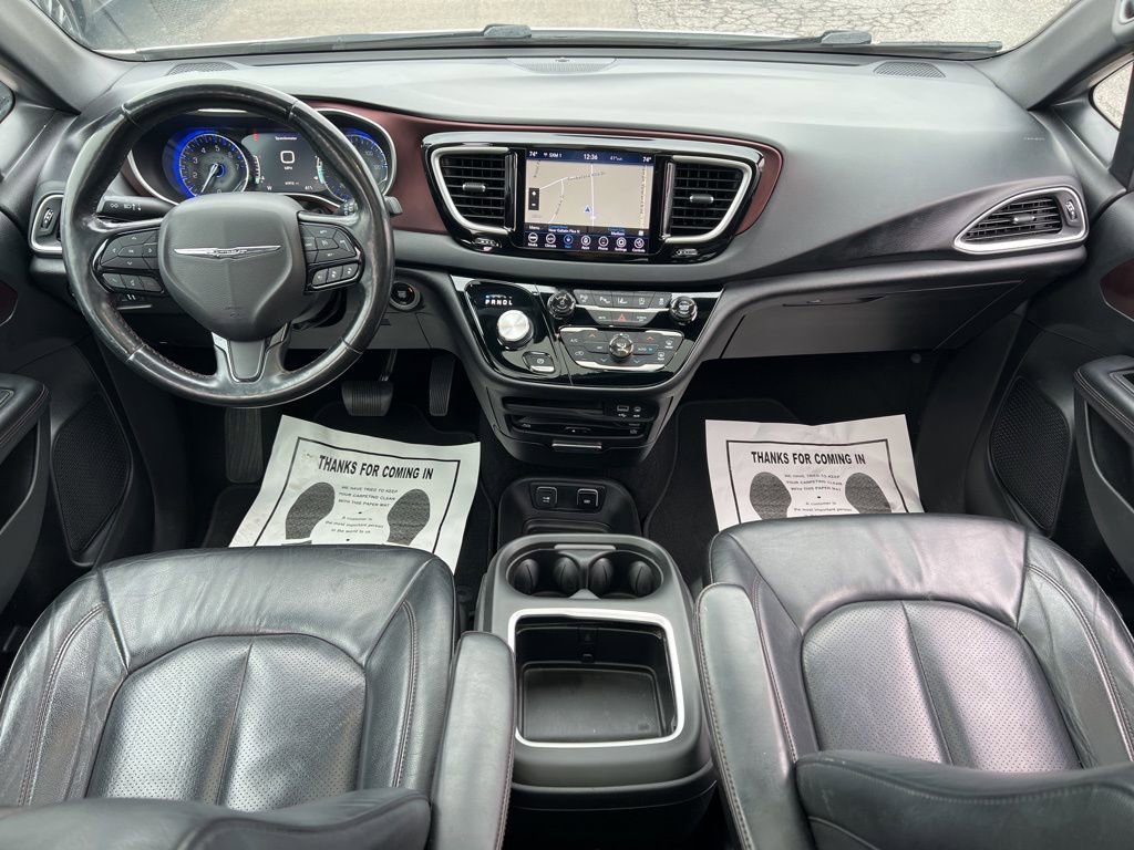 Used 2020 Chrysler Pacifica Touring-L image 27