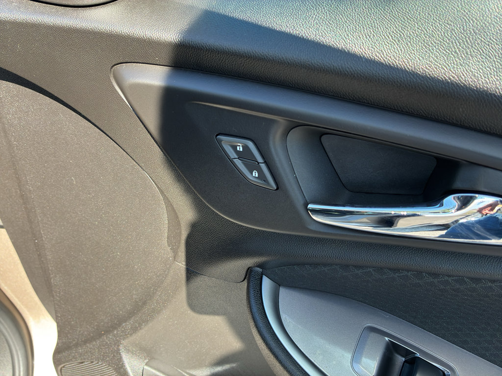 Used 2023 Chevrolet Malibu LT FWD image 55