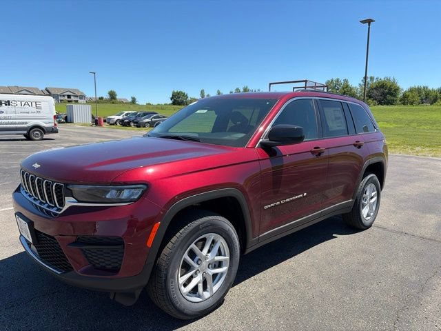 New 2026 Jeep Grand Cherokee Laredo AWD/4WD video 1