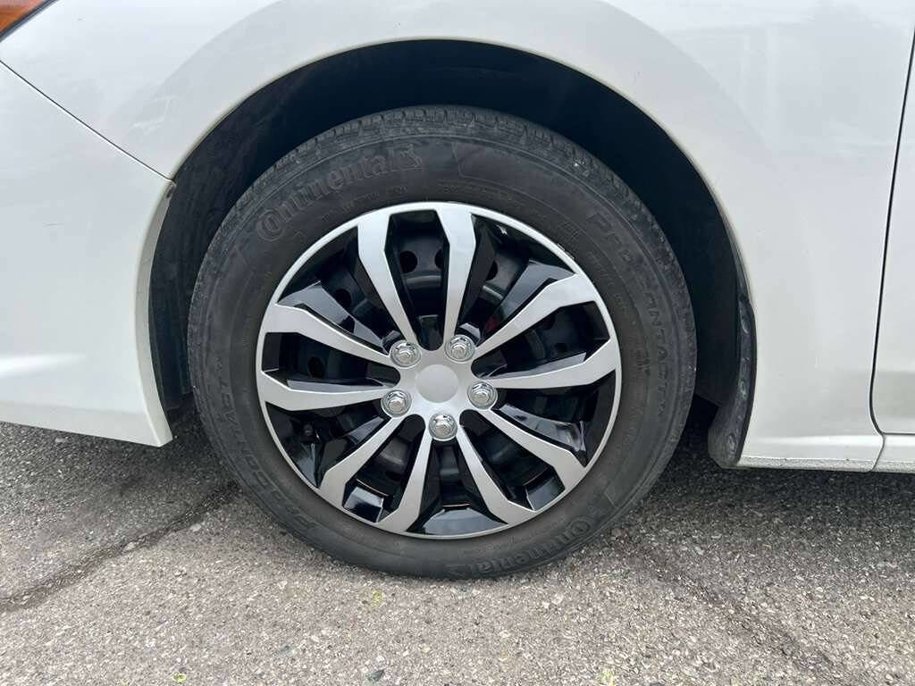 Used 2022 Subaru Impreza 2.0i AWD/4WD image 9