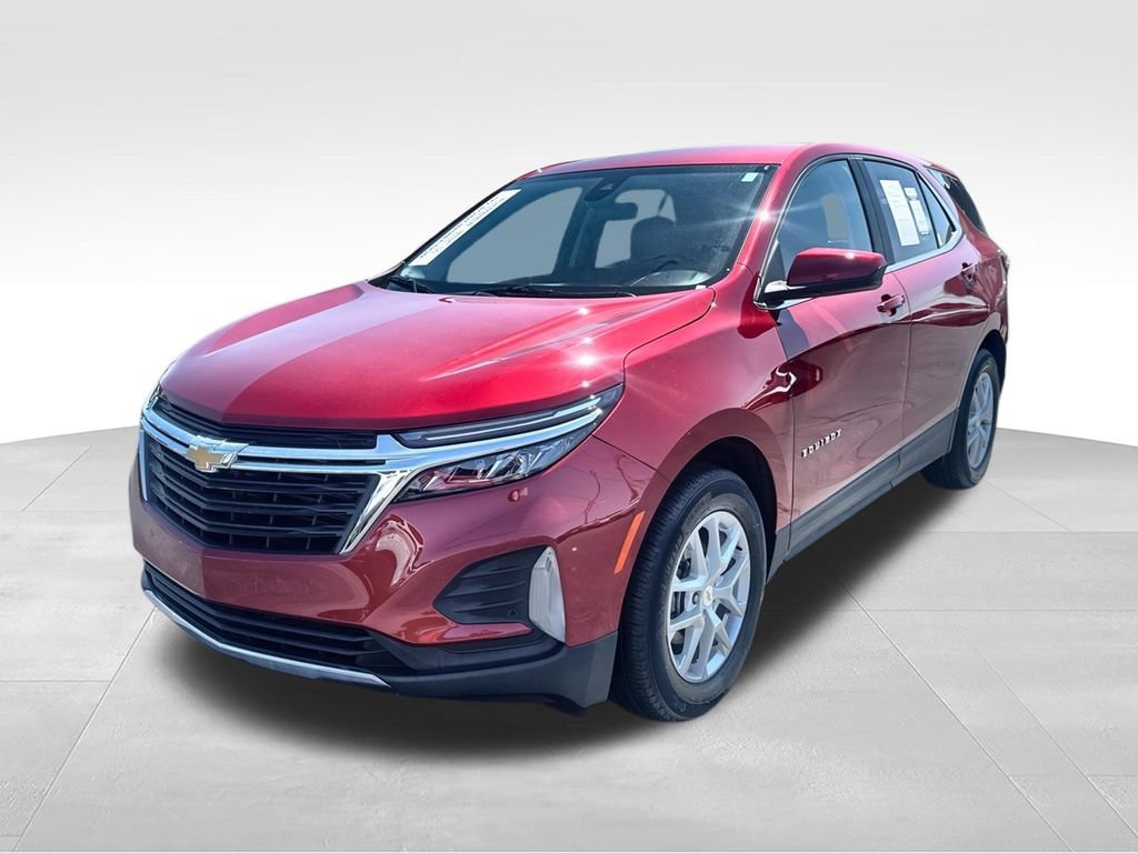 Used 2024 Chevrolet Equinox LT w/ LPO, Floor Liner Package FWD image 4