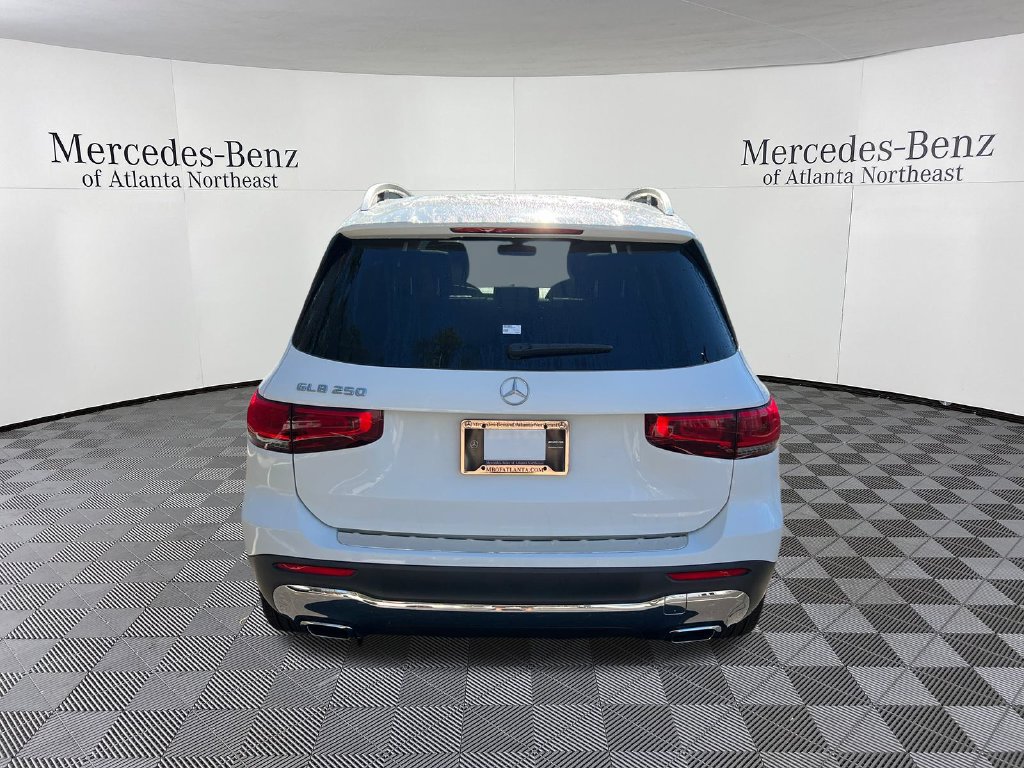 Used 2023 Mercedes-Benz GLB 250 w/ Premium Package image 6