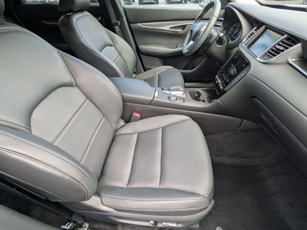 Used 2025 INFINITI QX50 Pure image 24