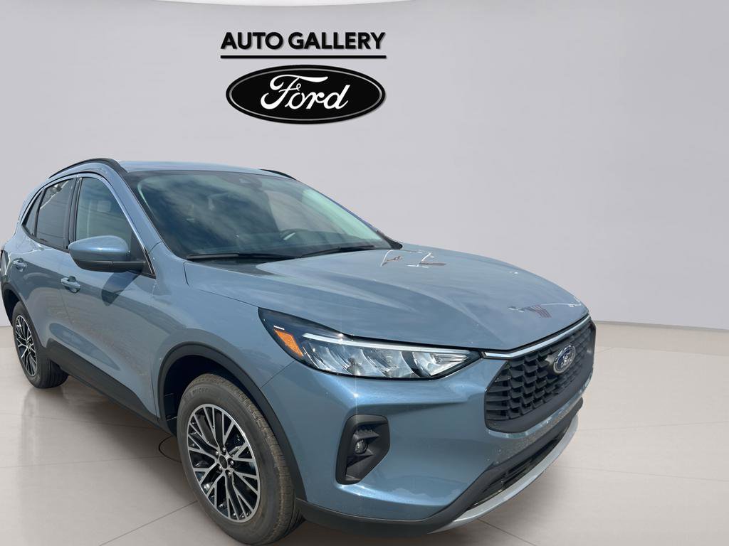 New 2024 Ford Escape SE FWD image 3