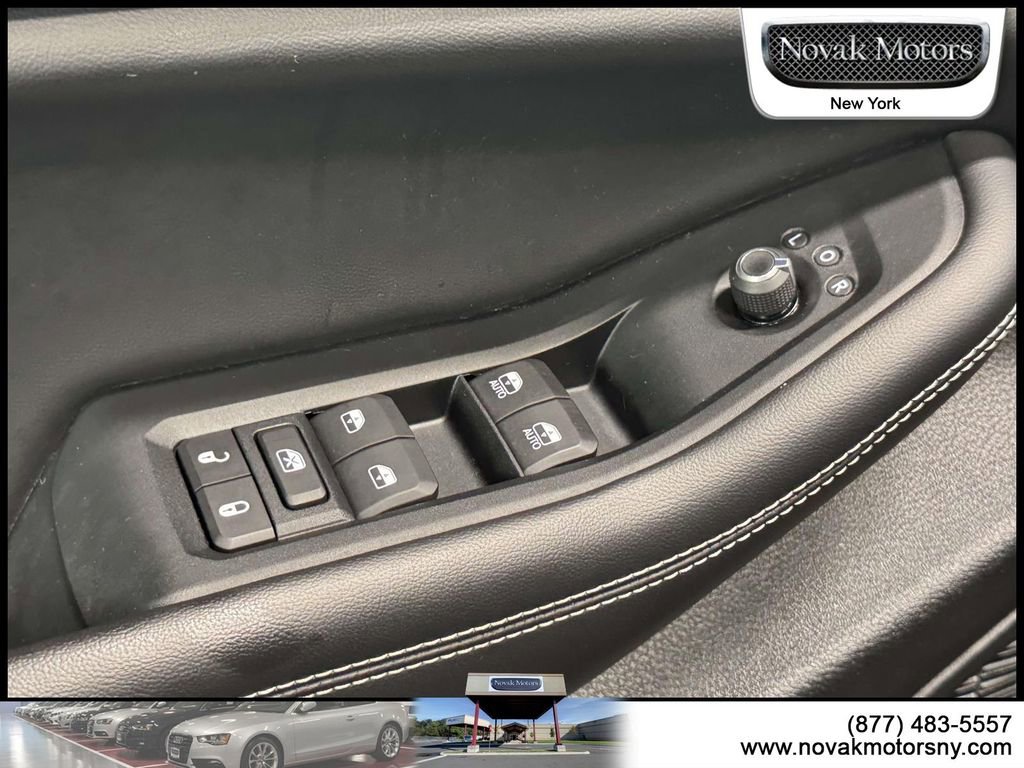 Used 2023 Jeep Grand Cherokee L Laredo w/ Luxury Tech Group I image 14