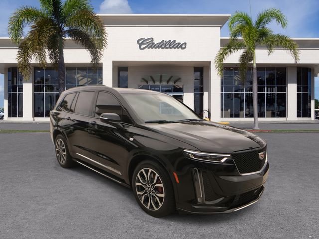 Certified 2024 Cadillac XT6 Sport w/ Platinum Package image 3